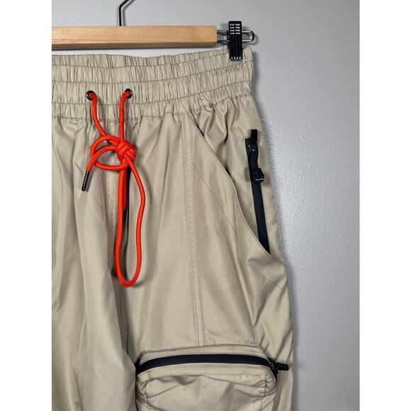 NWOT John Geiger Signature Pocket Cargo Pants in Parachute material M - Picture 10 of 12